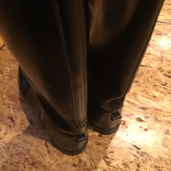 Boots - Picture 7 of 7